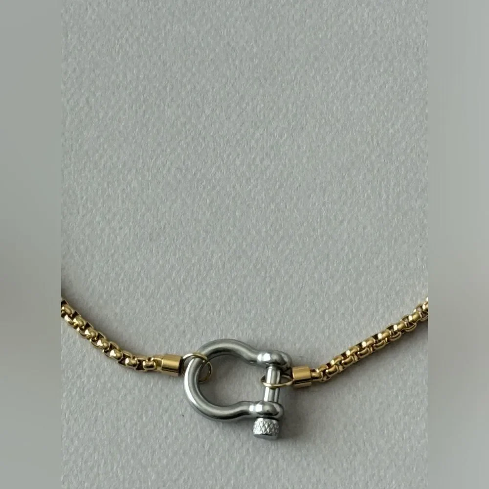 buckle necklace A787 - Picture 3 of 3